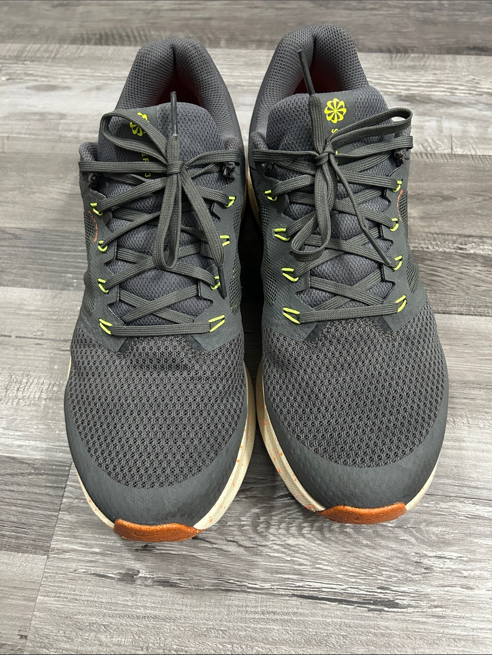 Nike Men's Swift 3Gray Athletic Sneakers with Neon Yellow Accents and Orange Toe